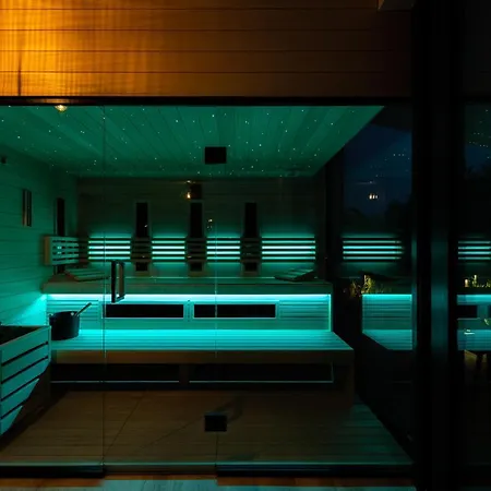 Mielnovo - Dom Z Basenem, Sauna I Jacuzzi ミエルノ