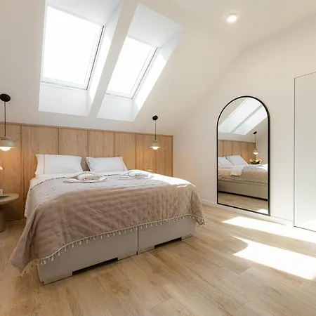 Mielnovo - Dom Z Basenem, Sauna I Jacuzzi * ミエルノ